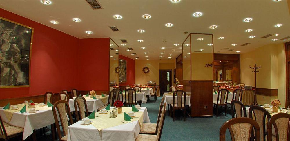 Hotel Harmony Praha Restaurant bilde